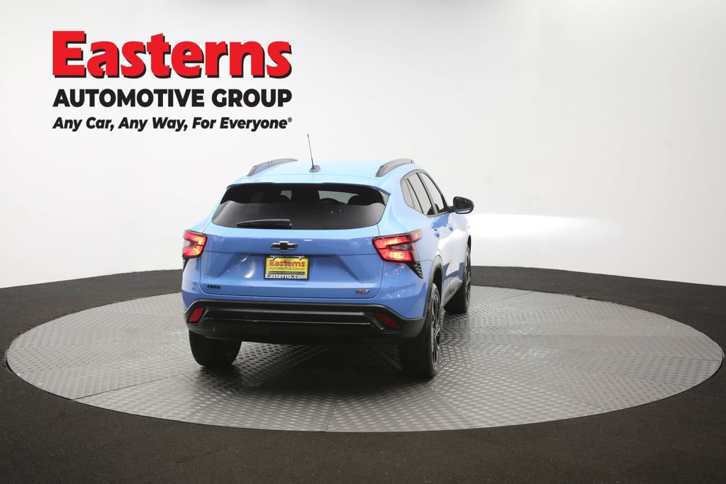 Used 2024 Chevrolet Trax RS w/ Driver Confidence Package FWD image 38