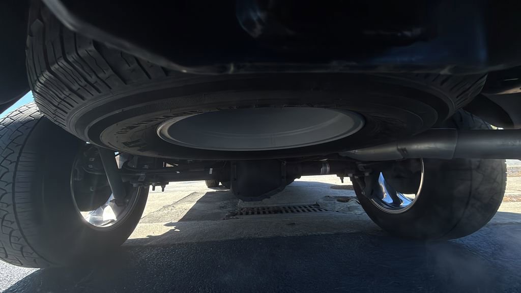 Used 2023 Ford F150 Lariat w/ Max Trailer Tow Package image 15