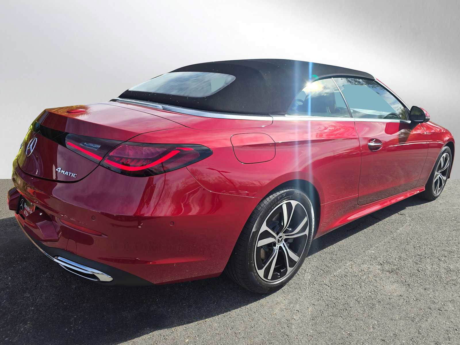 Used 2026 Mercedes-Benz CLE 300 4MATIC Cabriolet image 2