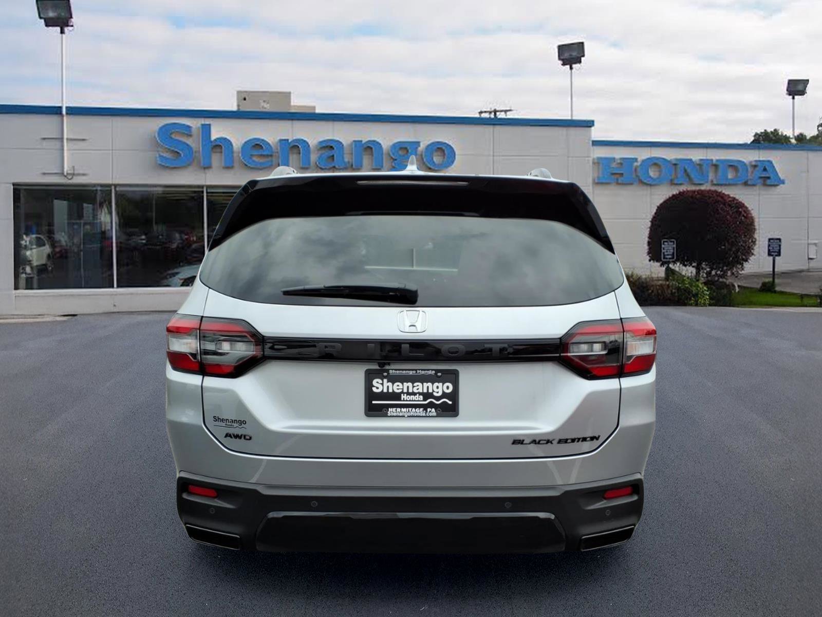 New 2026 Honda Pilot Black Edition image 4