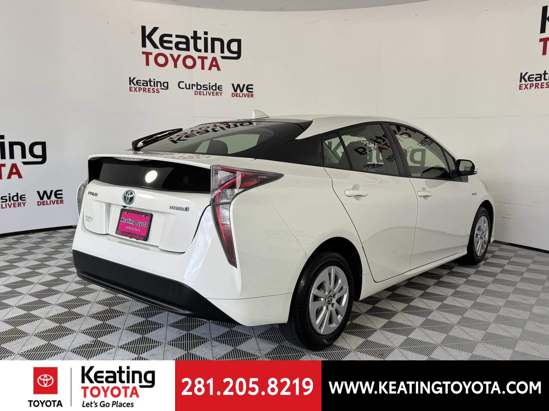 Used 2017 Toyota Prius Two image 5
