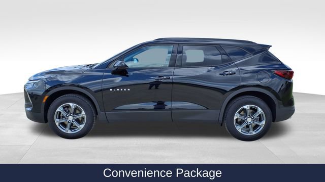 Used 2024 Chevrolet Blazer LT w/ Convenience Package FWD image 4