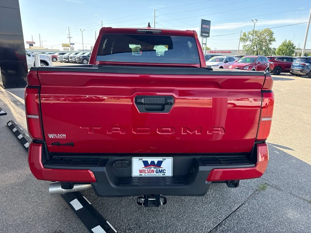 Used 2025 Toyota Tacoma TRD Off-Road AWD/4WD image 4