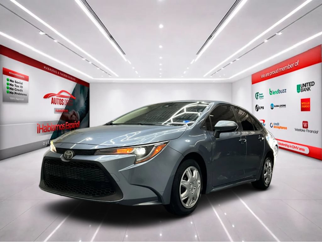 Used 2020 Toyota Corolla LE FWD image 3