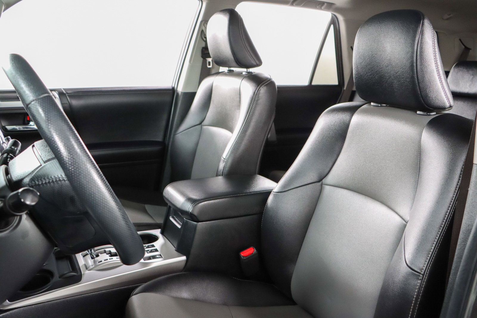Used 2023 Toyota 4Runner SR5 Premium w/ Moonroof Package AWD/4WD image 28