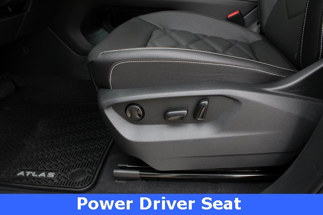 New 2026 Volkswagen Atlas SE image 4