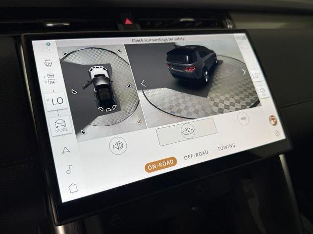 New 2025 Land Rover Discovery Sport Dynamic SE AWD/4WD image 18