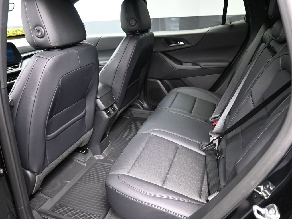 New 2026 Chevrolet Equinox LT w/ Convenience Package II image 14