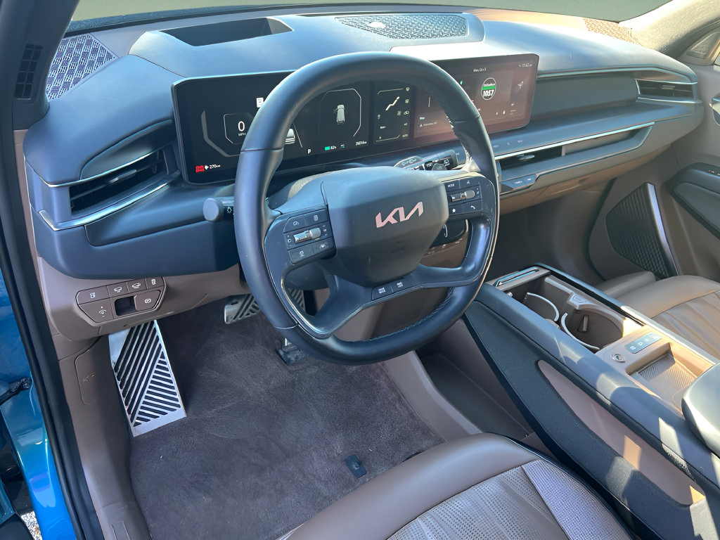 Used 2024 Kia EV9 GT-Line AWD/4WD image 18