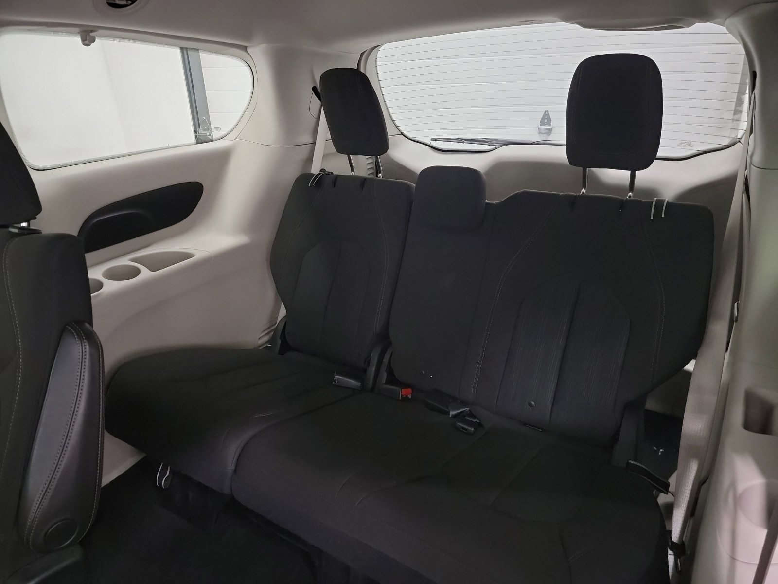 Used 2018 Chrysler Pacifica Touring Plus image 33