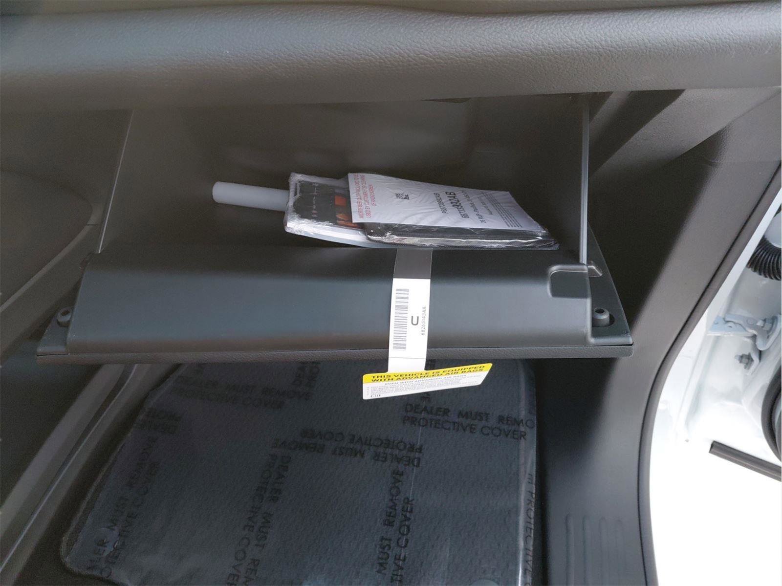 New 2026 Chrysler Pacifica Pinnacle image 16