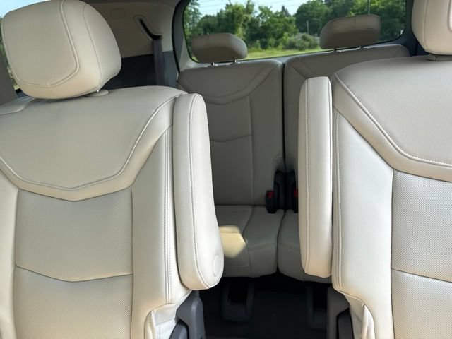 Used 2022 Cadillac XT6 Premium Luxury AWD/4WD image 46