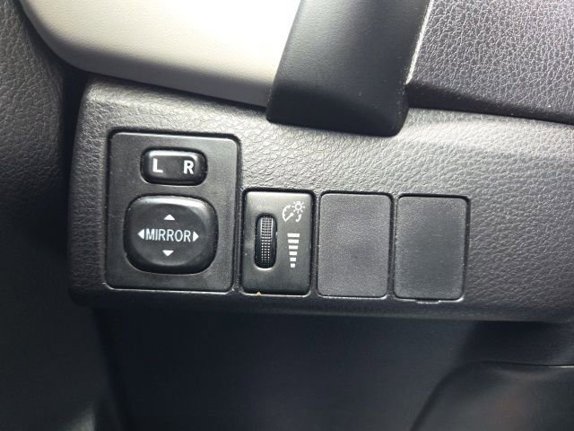 Used 2017 Toyota Corolla L image 20