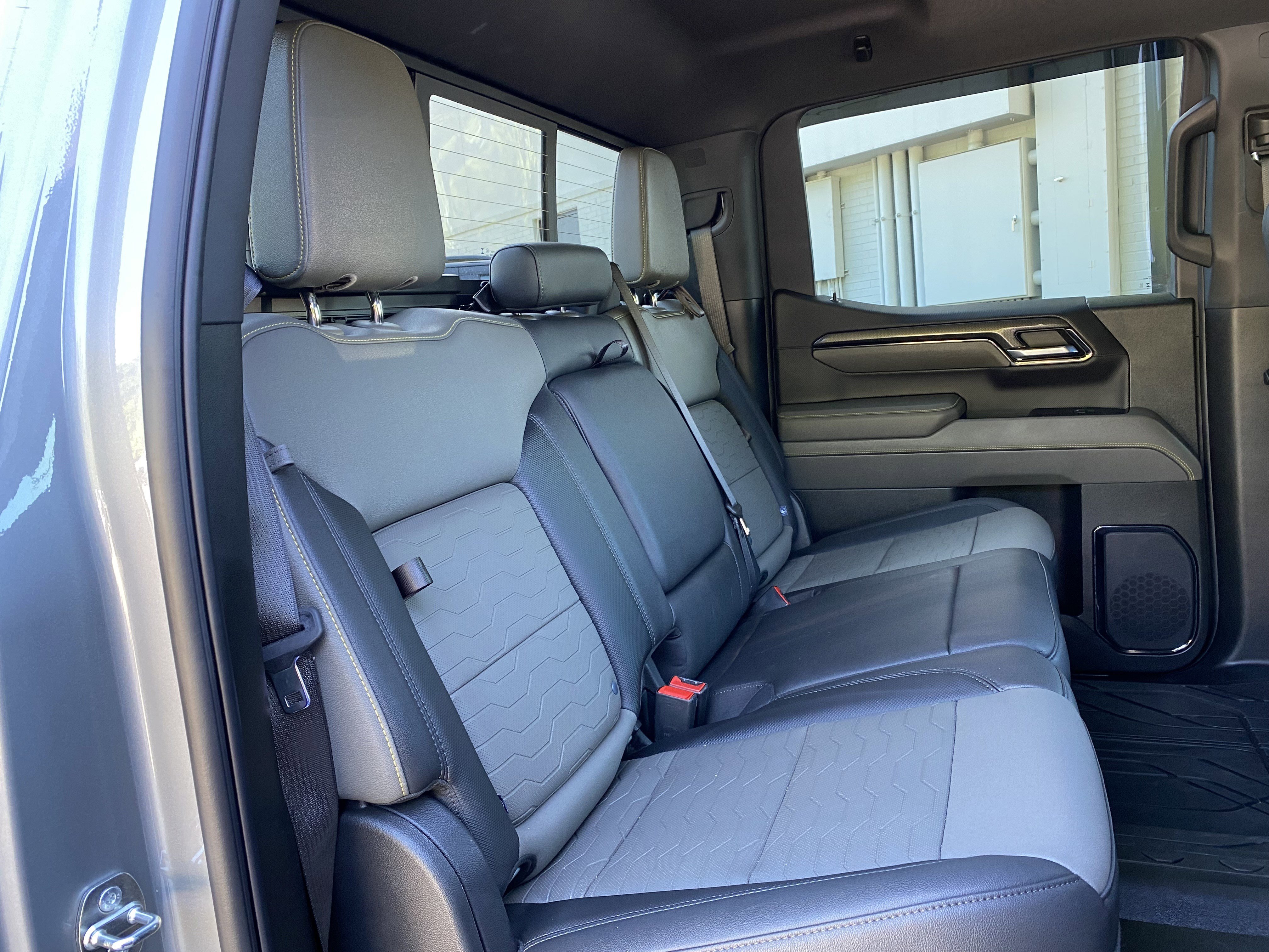 Used 2024 Chevrolet Silverado 1500 ZR2 w/ Technology Package AWD/4WD image 28