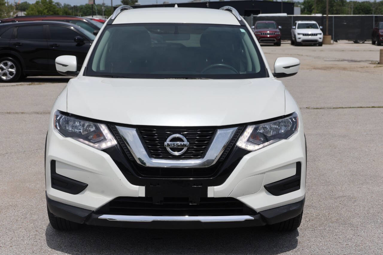Used 2018 Nissan Rogue SV image 5