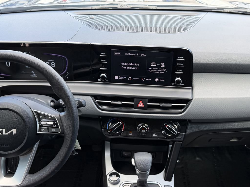 Certified 2025 Kia Seltos LX AWD/4WD image 14