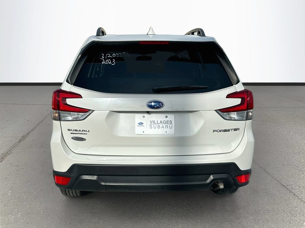 Used 2023 Subaru Forester Premium AWD/4WD image 6