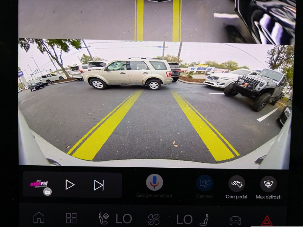 Certified 2025 Volvo EX90 Ultra w/ Protection Package Premier image 30