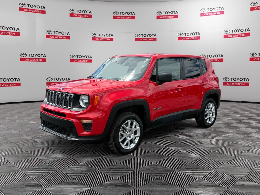 Used 2023 Jeep Renegade Latitude AWD/4WD image 1