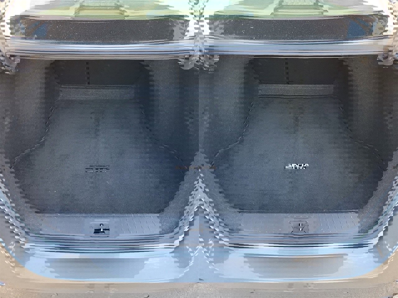 Used 2024 Nissan Sentra SV image 8