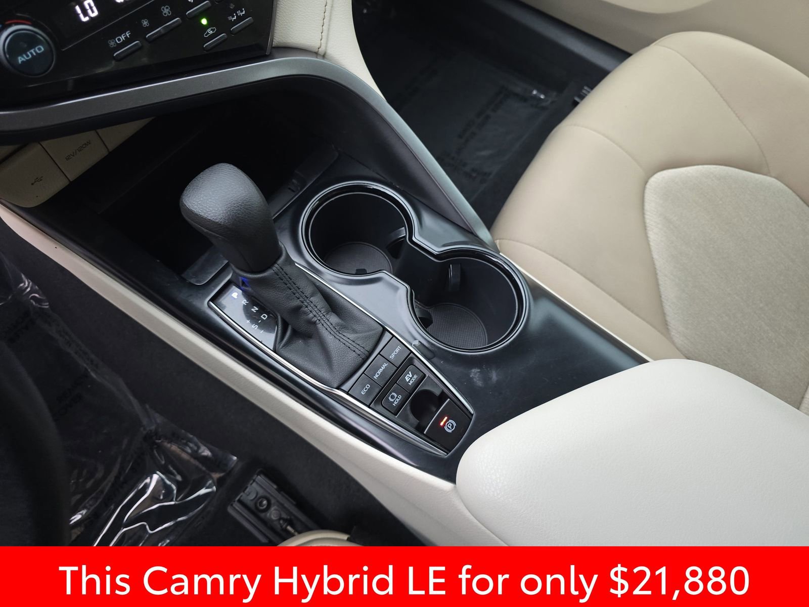 Used 2020 Toyota Camry LE image 31