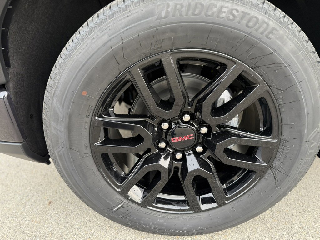 New 2026 GMC Sierra 1500 Elevation image 9