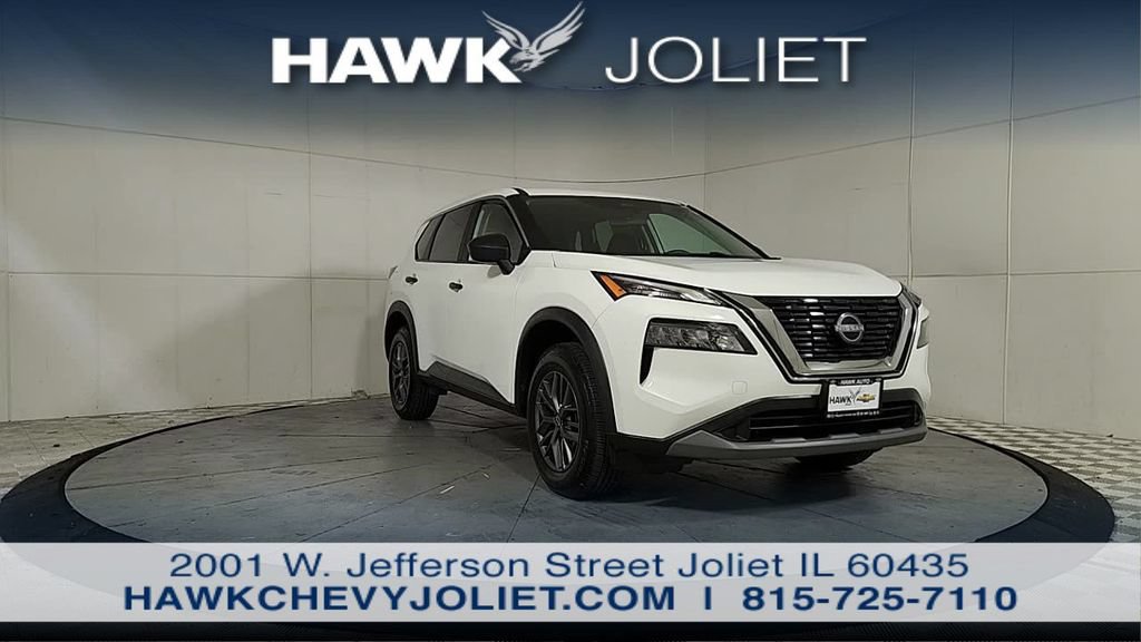 Used 2023 Nissan Rogue S FWD image 2