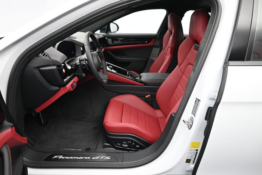 Certified 2026 Porsche Panamera GTS AWD/4WD image 10