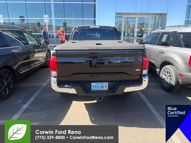 Used 2022 Toyota Tacoma SR5 RWD image 4