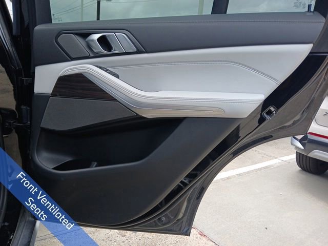 Certified 2025 BMW X5 sDrive40i w/ Climate Comfort Package RWD image 9