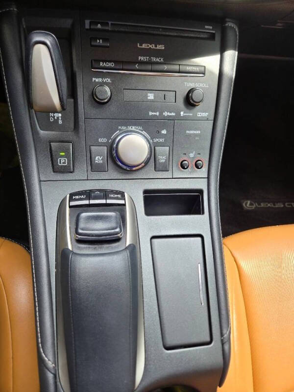Used 2015 Lexus CT 200h w/ Navigation Package