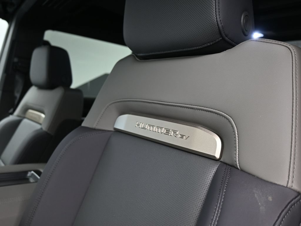 New 2025 GMC Hummer EV 2X AWD/4WD image 15