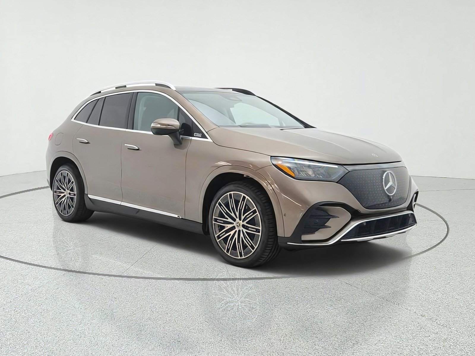 New 2027 Mercedes-Benz EQE 320+ SUV image 3