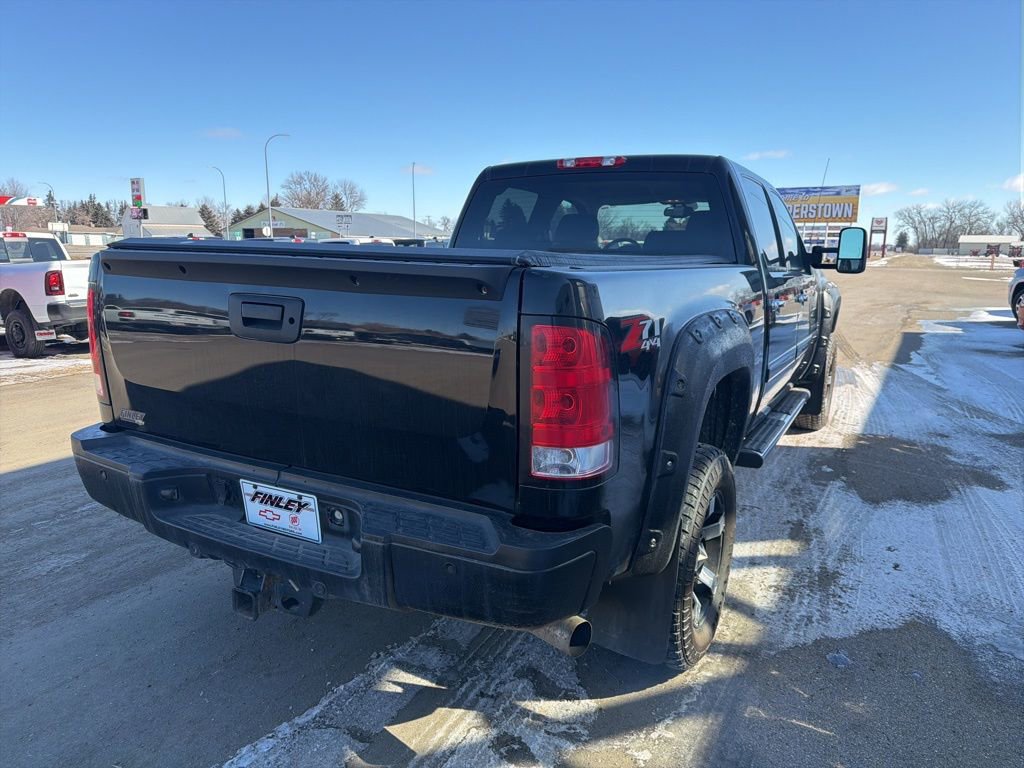 Used 2011 GMC Sierra 2500 Denali w/ Suspension Package, Off-Road image 6