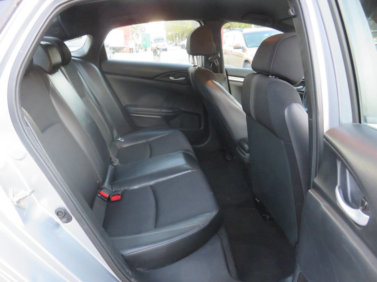 Used 2019 Honda Civic Sport image 18