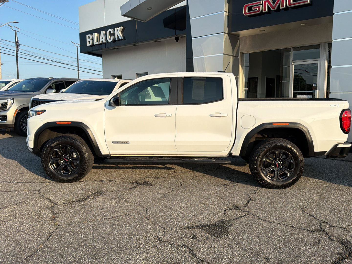 Used 2025 GMC Canyon Elevation w/ Convenience Package AWD/4WD image 13