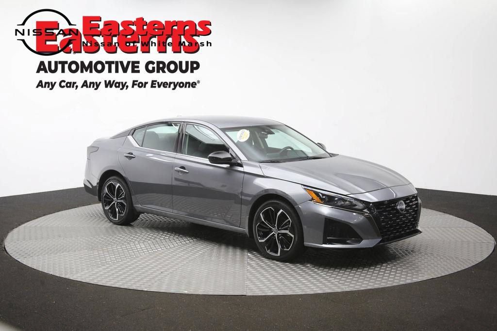 Used 2025 Nissan Altima 2.5 SR AWD/4WD image 49