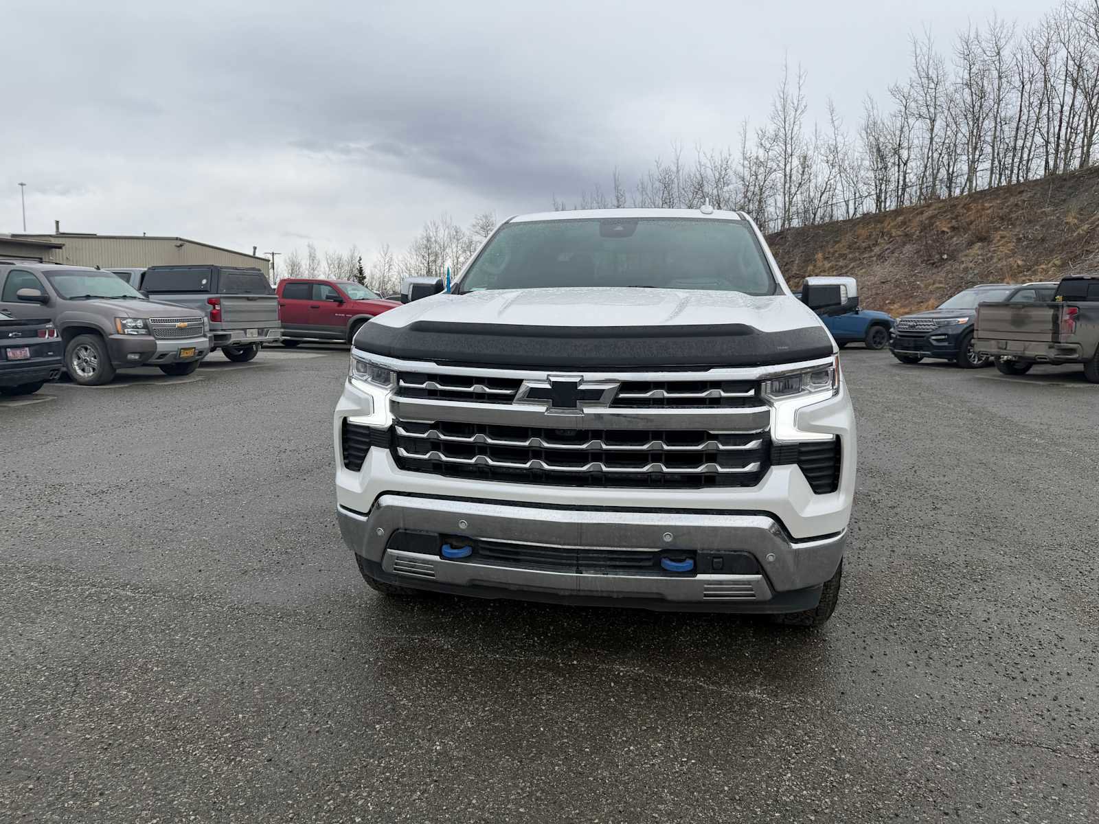 Used 2025 Chevrolet Silverado 1500 LTZ w/ Technology Package AWD/4WD image 4