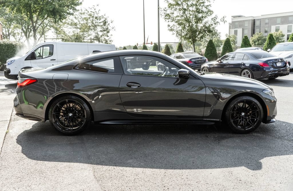 Used 2021 BMW M4 Coupe w/ Executive Package RWD image 3