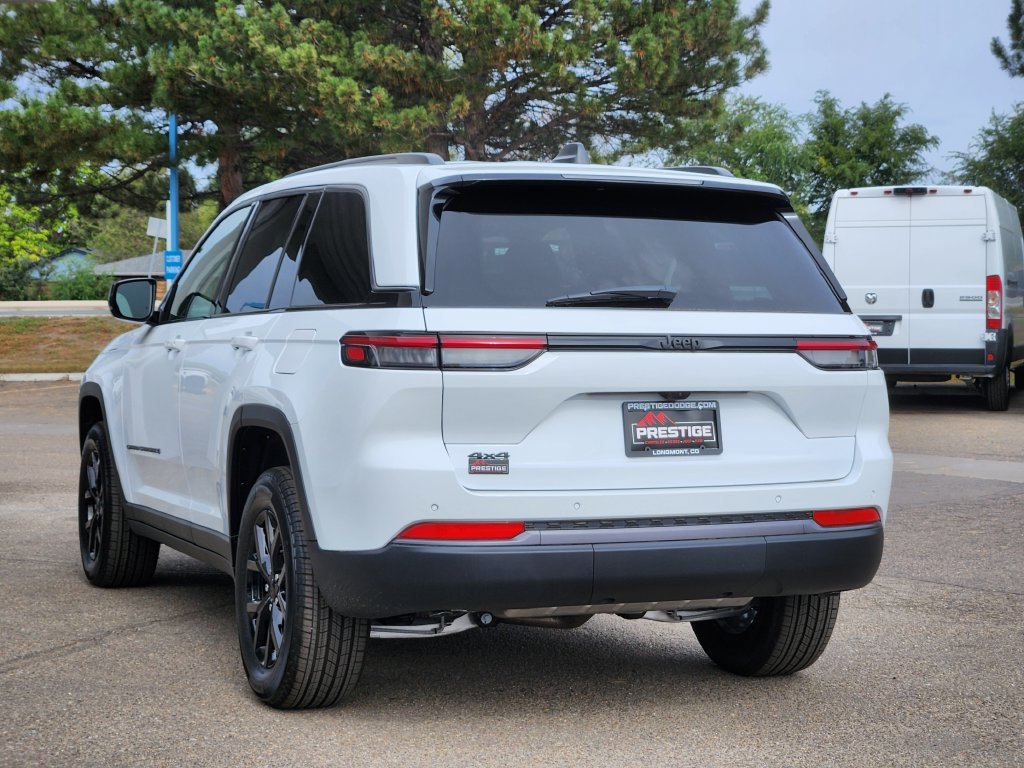 New 2026 Jeep Grand Cherokee Altitude AWD/4WD image 3
