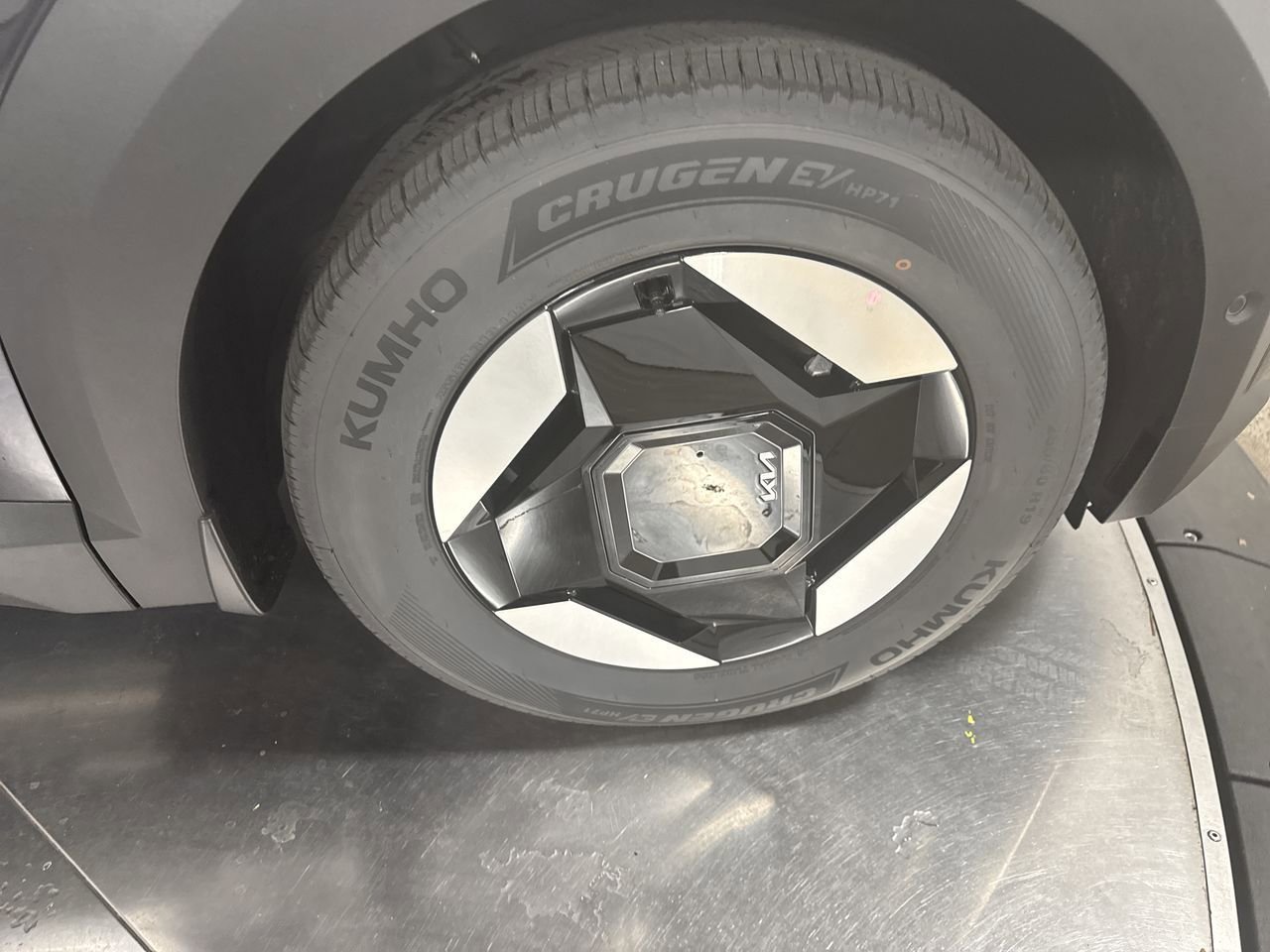 New 2026 Kia EV9 Wind image 14