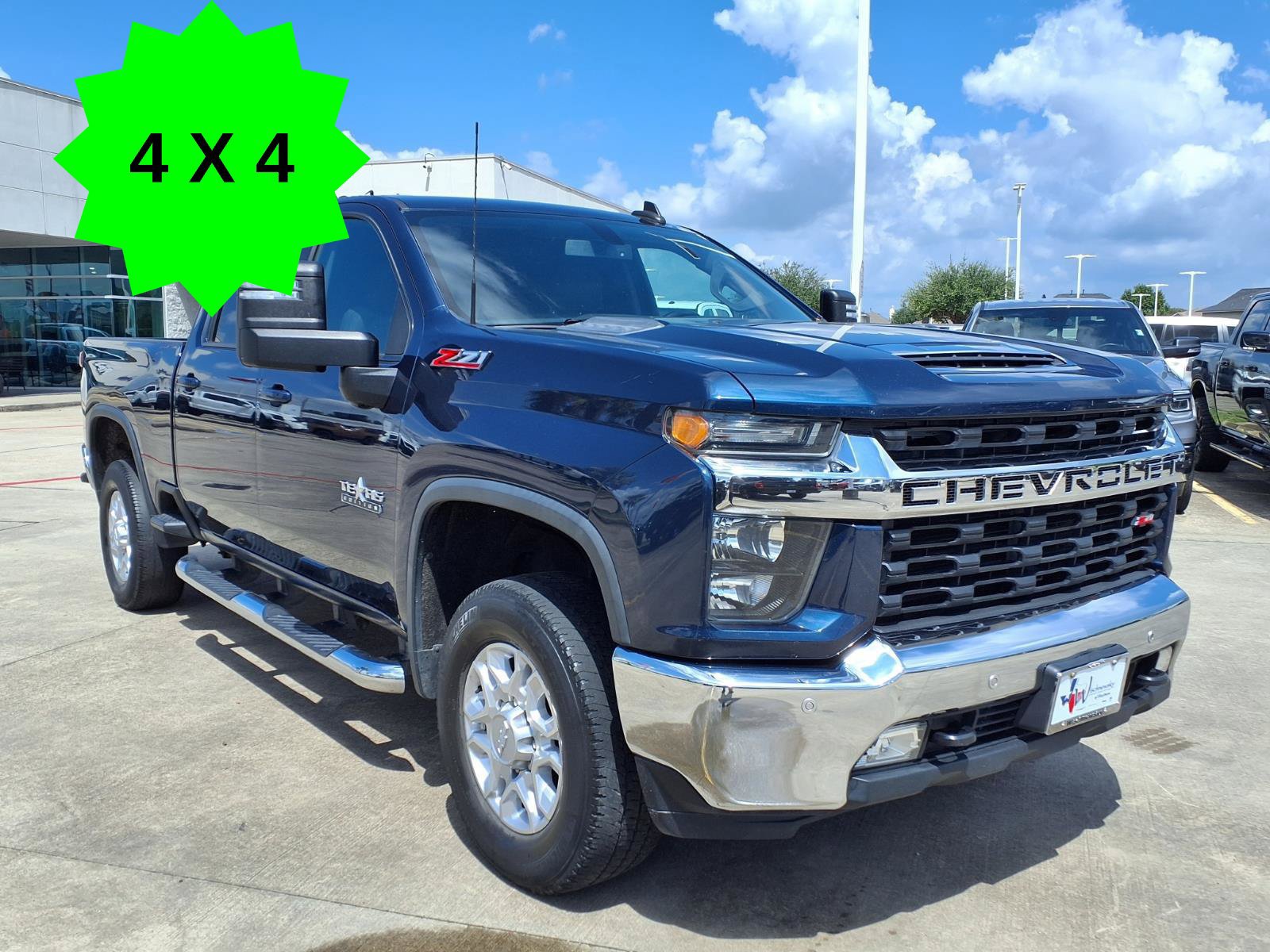Used 2020 Chevrolet Silverado 2500 LT w/ Texas Edition AWD/4WD image 3