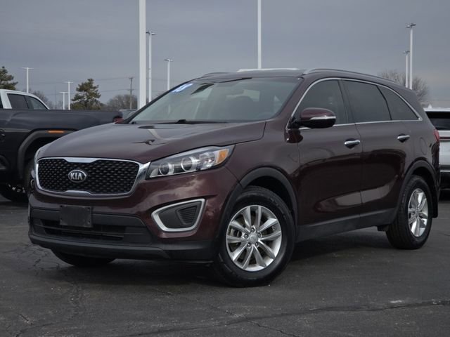 Used 2018 Kia Sorento LX image 2