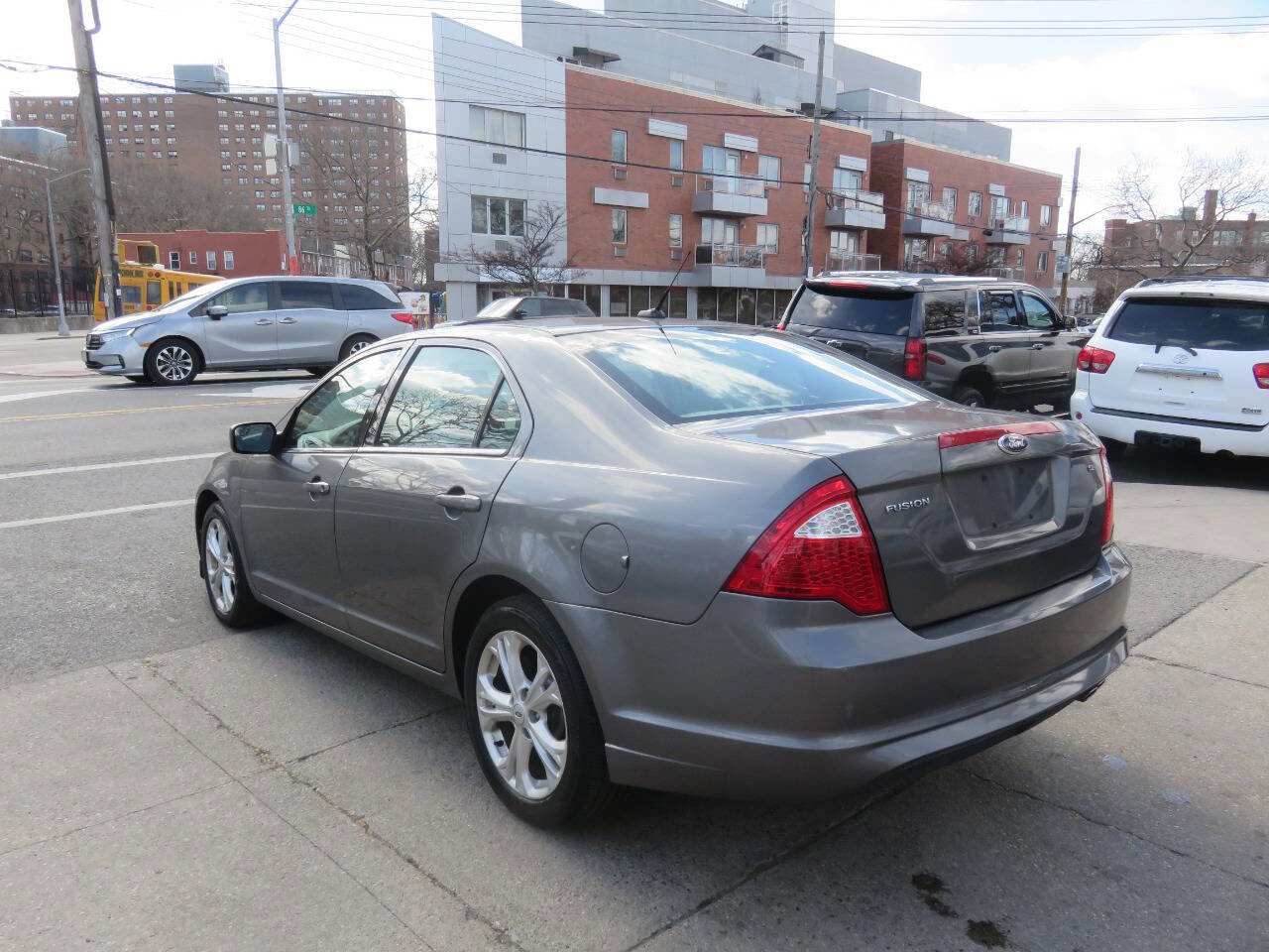 Used 2012 Ford Fusion SE image 5