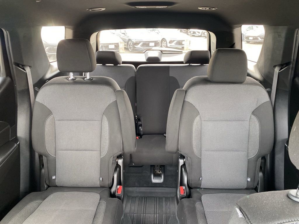 Certified 2023 Chevrolet Traverse LT w/ LPO, Floor Liner Package image 15