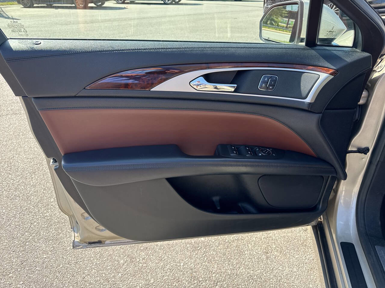 Used 2017 Lincoln MKZ Reserve AWD/4WD image 31