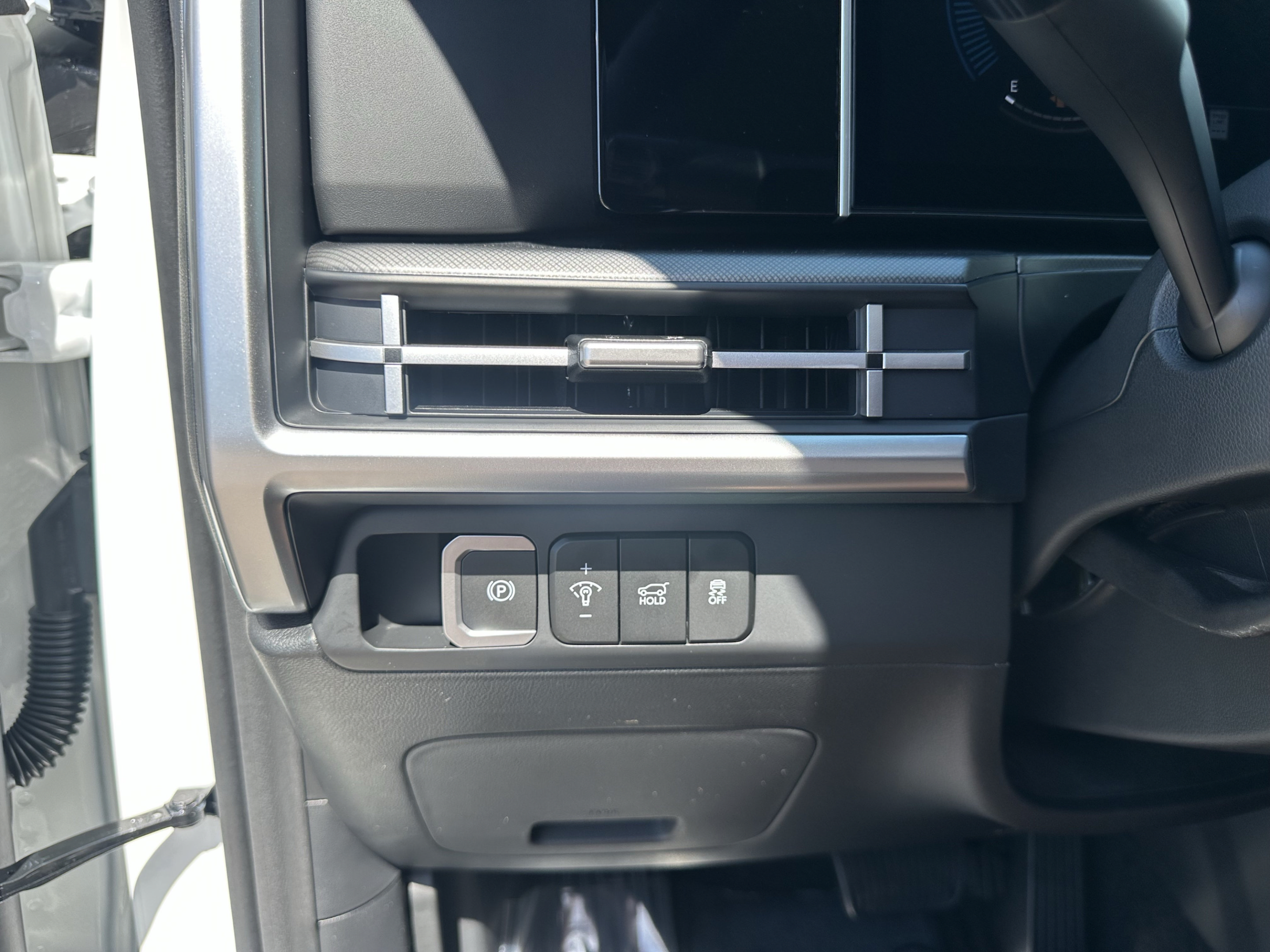 New 2027 Hyundai Santa Fe SEL FWD image 31