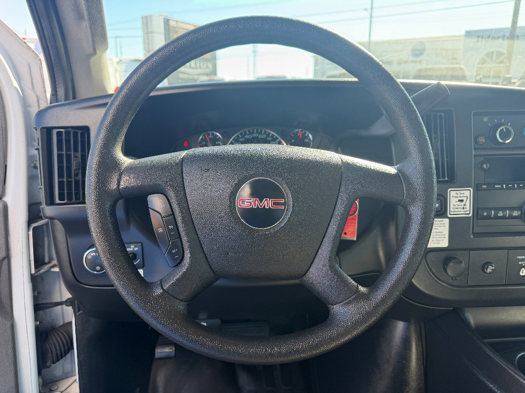 Used 2022 GMC Savana 3500 Extended w/ Power Convenience Package RWD image 12