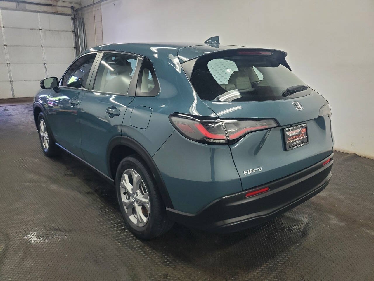 Used 2023 Honda HR-V LX image 5