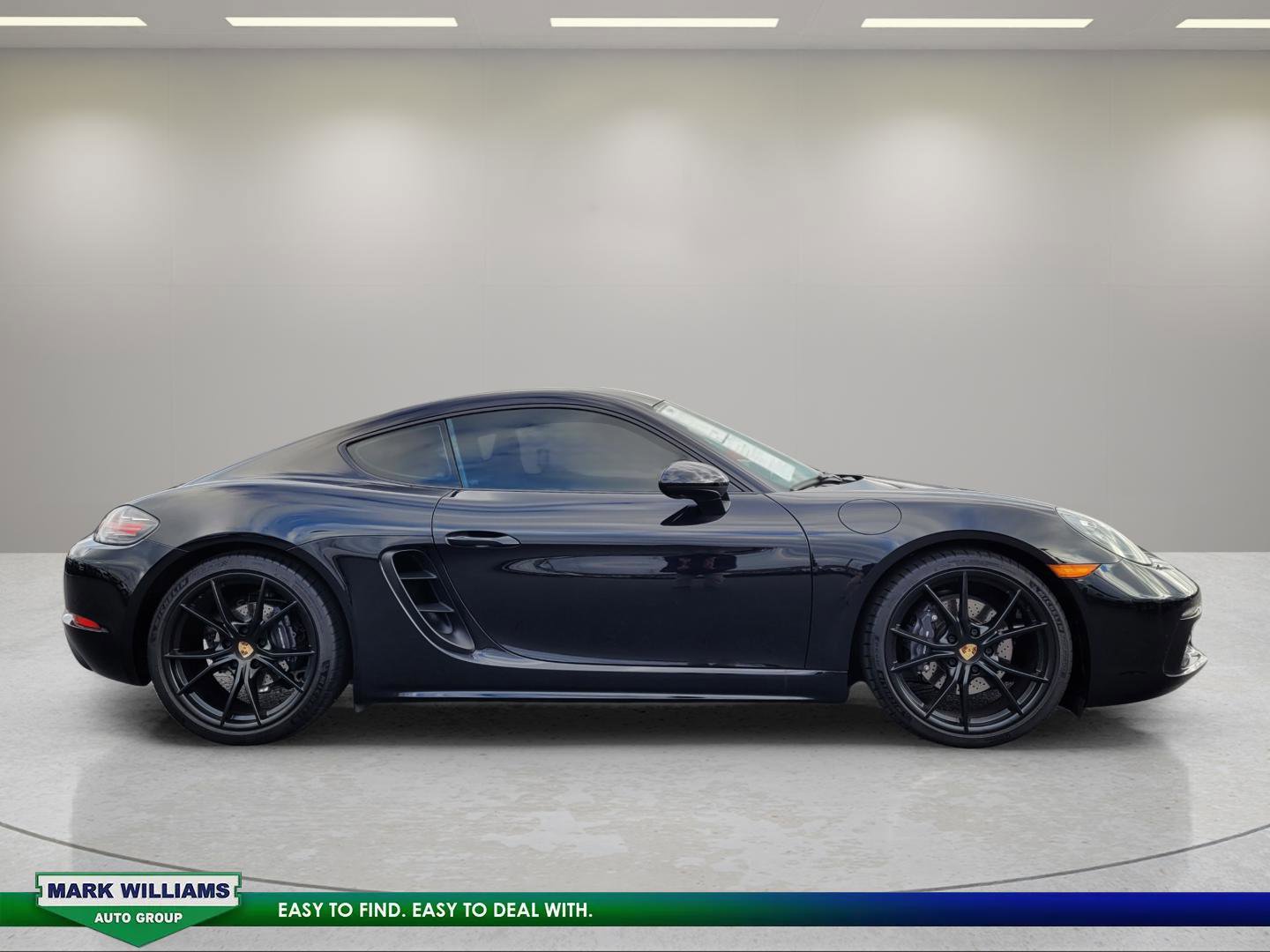 Used 2025 Porsche 718 Cayman image 2